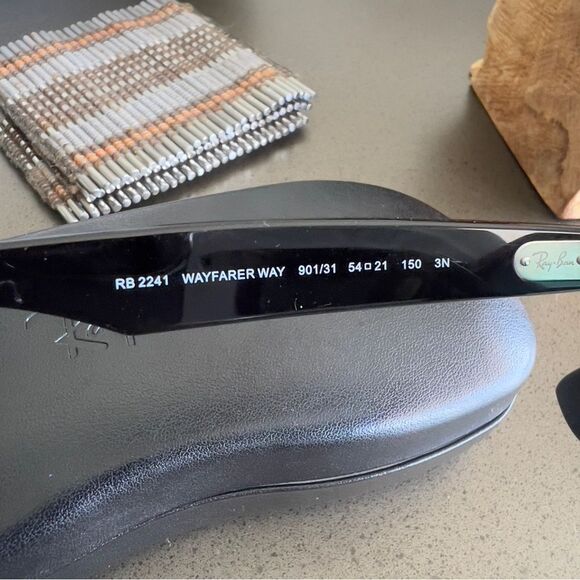 RAY- BAN Wayfarer Way RB 2241 Sunglasses Green Lenses Polished Black - Picture 6 of 8